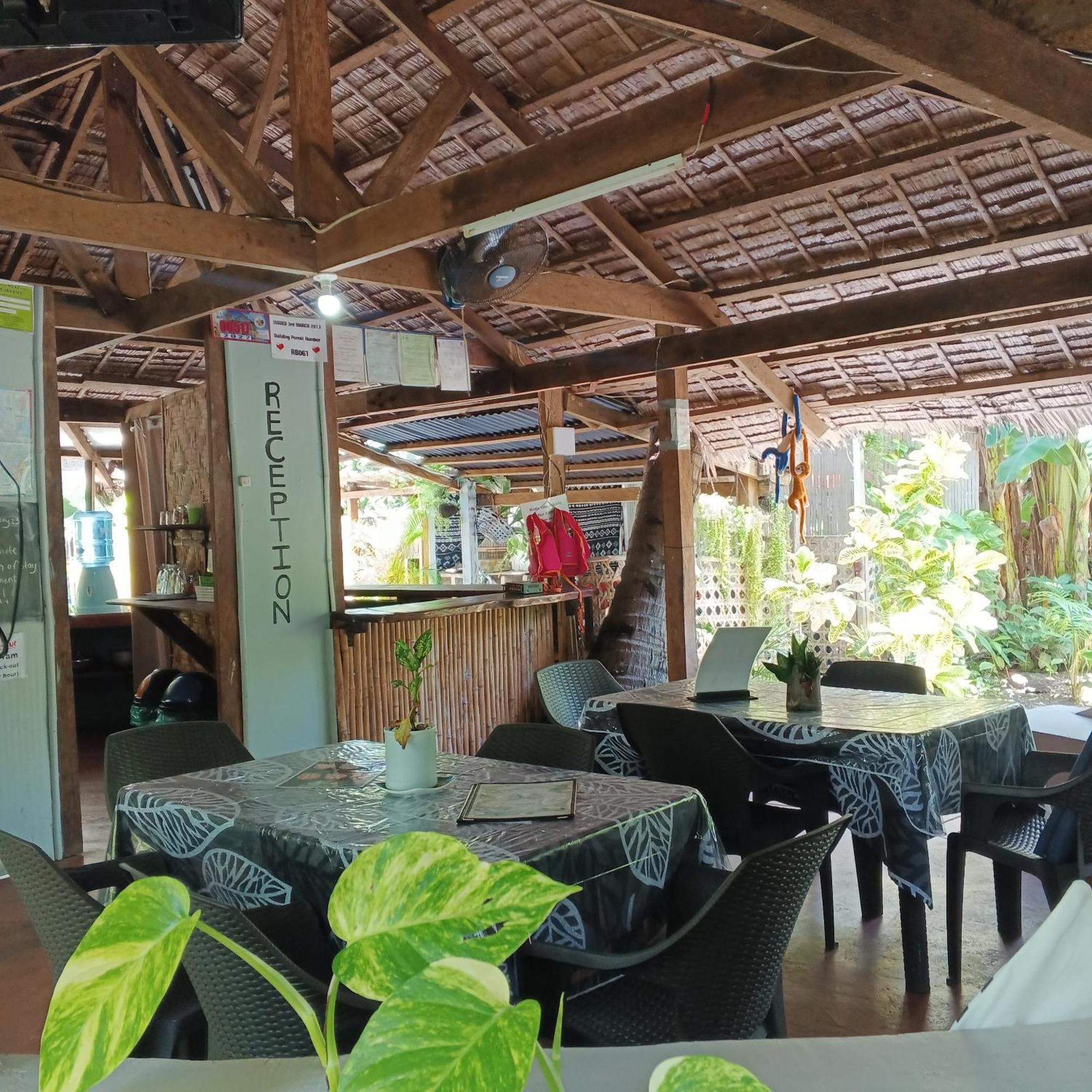 Hotel Two Crazy Monkeys Bakhawan Exterior foto
